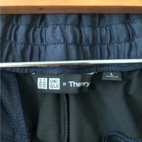 Uniqlo x Theory Shorts Mens Blue Elastic Waist L - Picture 3 of 8